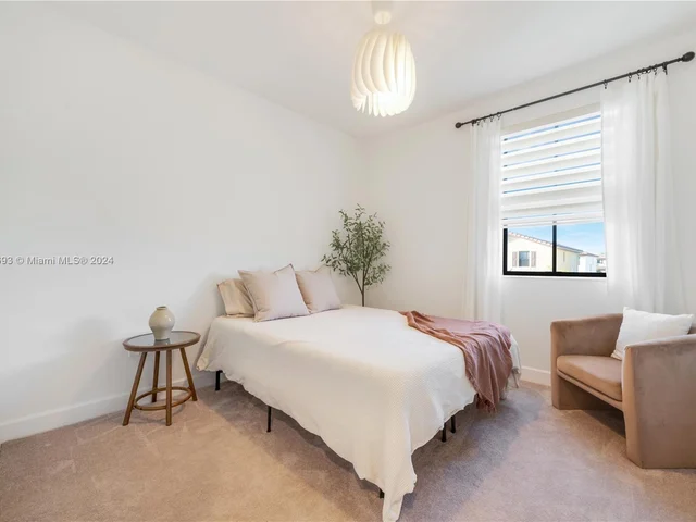 11892 SW 235th Ter, Homestead FL 33032