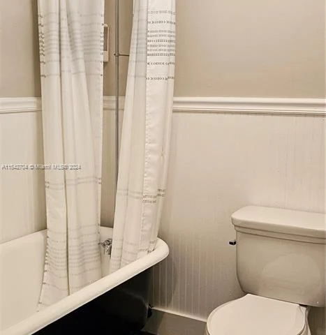 7822 SW 99 ST, Miami FL 33156