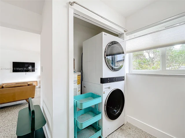 3637 Riverland Rd, Fort Lauderdale FL 33312