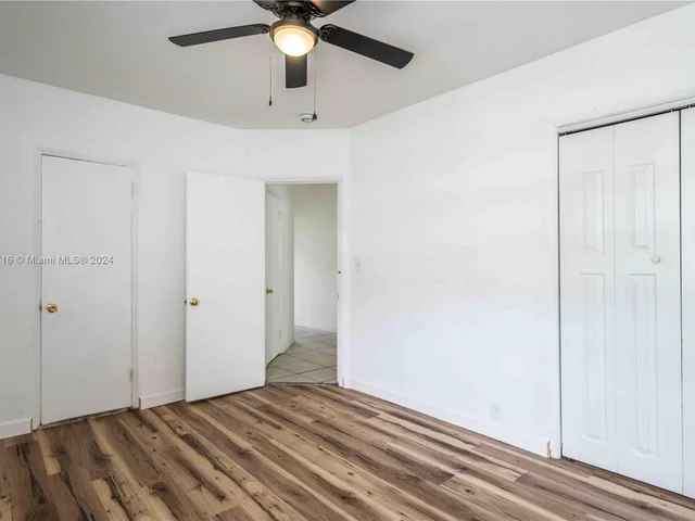 2383 Flamingo Dr # 4, Miami Beach FL 33140