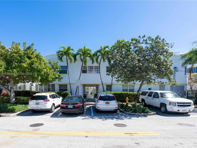 2383 Flamingo Dr # 4, Miami Beach FL 33140
