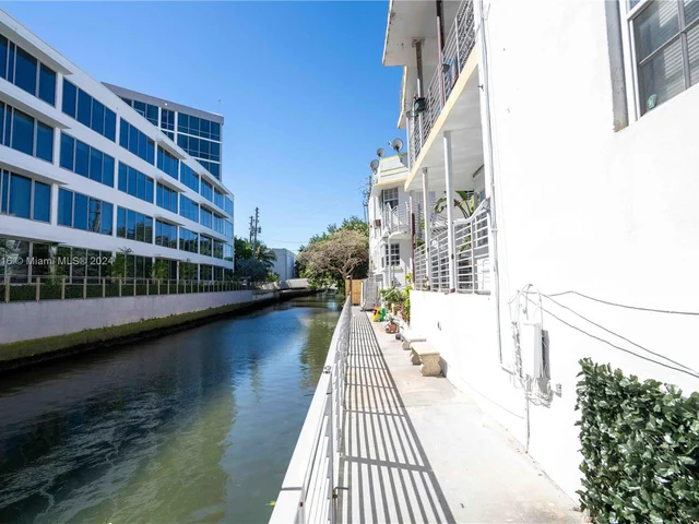 2383 Flamingo Dr # 4, Miami Beach FL 33140