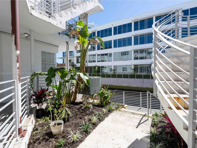 2383 Flamingo Dr # 4, Miami Beach FL 33140