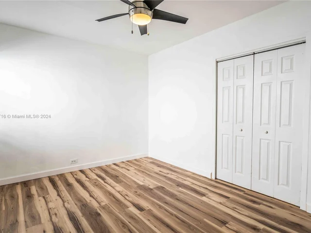 2383 Flamingo Dr # 4, Miami Beach FL 33140