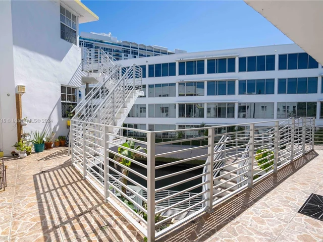 2383 Flamingo Dr # 4, Miami Beach FL 33140