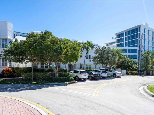 2383 Flamingo Dr # 4, Miami Beach FL 33140
