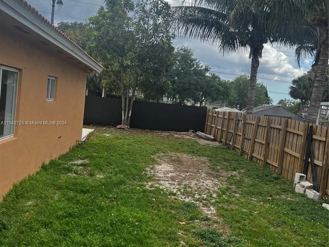 1304 SE 7th Ct # 1304, Homestead FL 33033