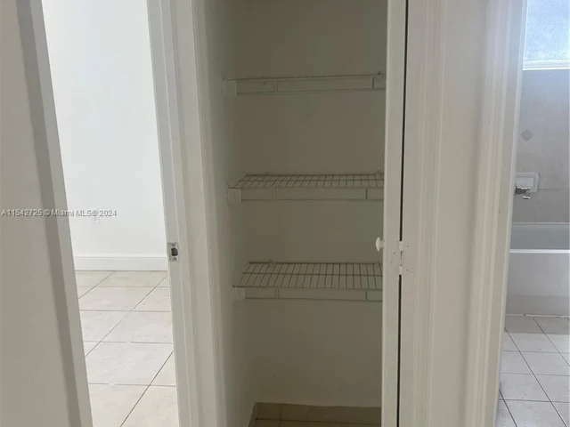 1304 SE 7th Ct # 1304, Homestead FL 33033