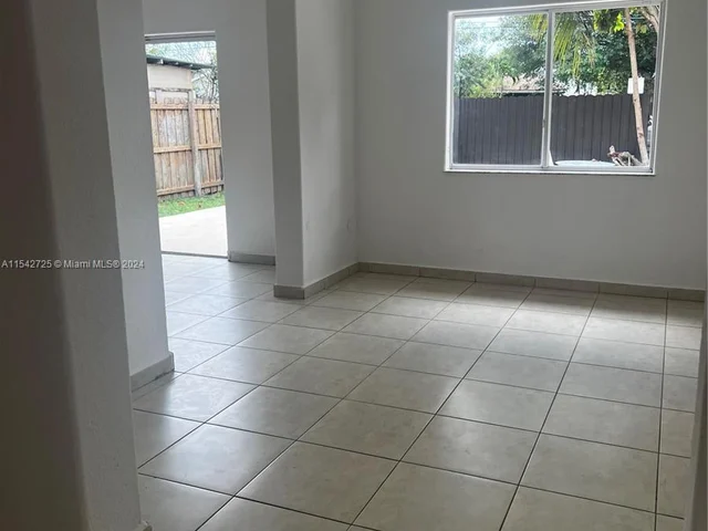 1304 SE 7th Ct # 1304, Homestead FL 33033