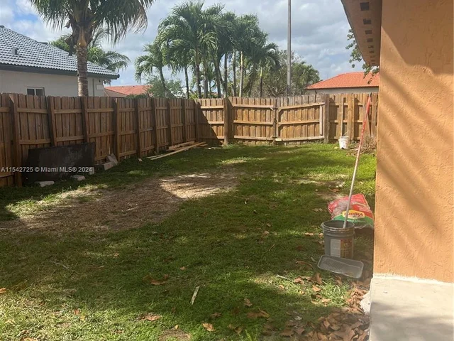 1304 SE 7th Ct # 1304, Homestead FL 33033