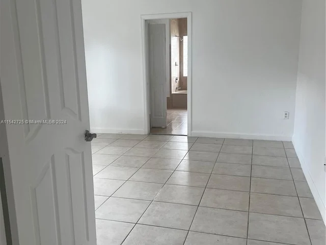 1304 SE 7th Ct # 1304, Homestead FL 33033