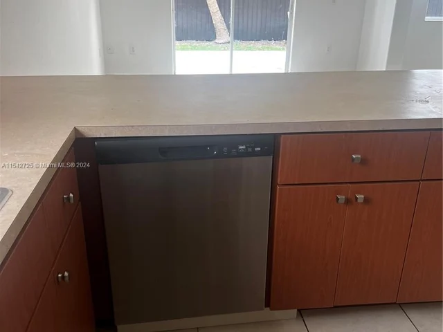 1304 SE 7th Ct # 1304, Homestead FL 33033