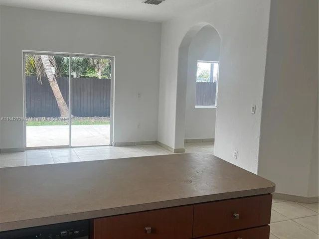 1304 SE 7th Ct # 1304, Homestead FL 33033