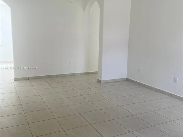 1304 SE 7th Ct # 1304, Homestead FL 33033