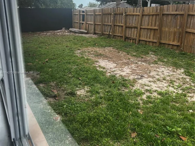 1304 SE 7th Ct # 1304, Homestead FL 33033