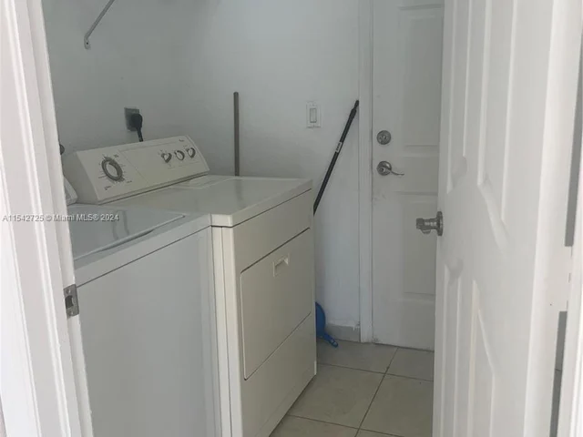 1304 SE 7th Ct # 1304, Homestead FL 33033