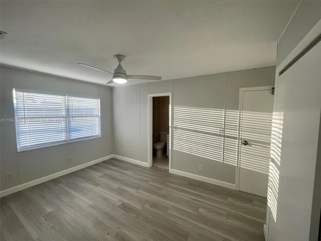 1077 SE 22nd Ave # N8, Pompano Beach FL 33062