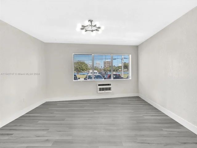 10190 E Bay Harbor Dr # 4E, Bay Harbor Islands FL 33154