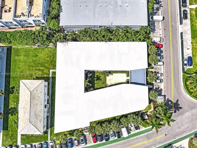 10190 E Bay Harbor Dr # 4E, Bay Harbor Islands FL 33154