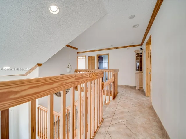 1346 SW 180th Ave, Pembroke Pines FL 33029