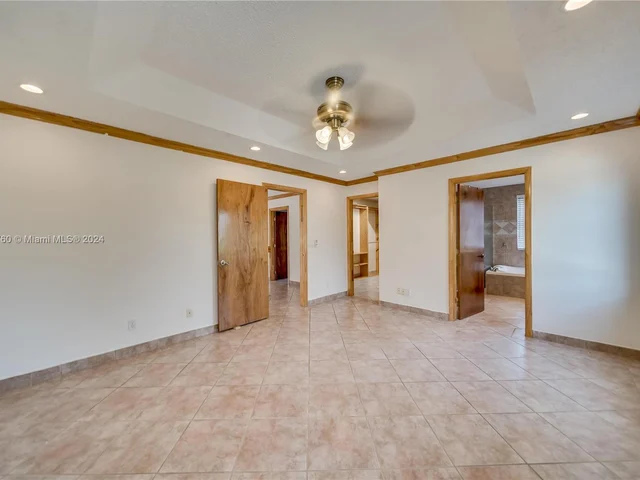 1346 SW 180th Ave, Pembroke Pines FL 33029