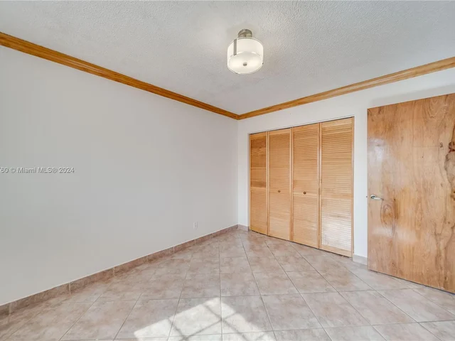 1346 SW 180th Ave, Pembroke Pines FL 33029