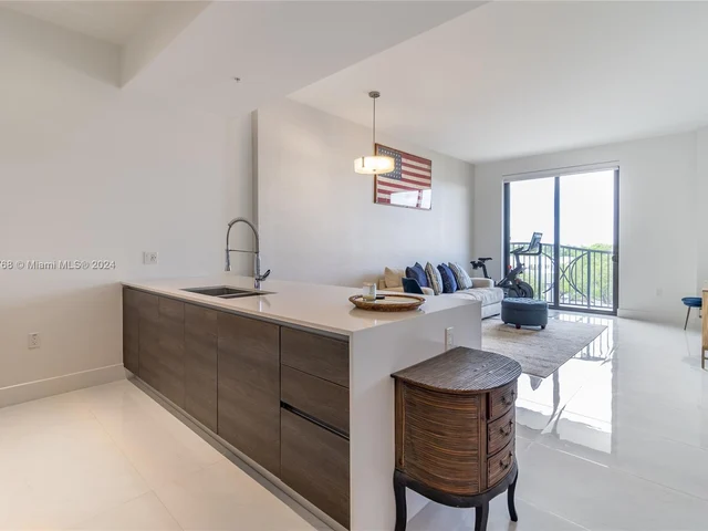 301 Altara Ave # 422, Coral Gables FL 33146