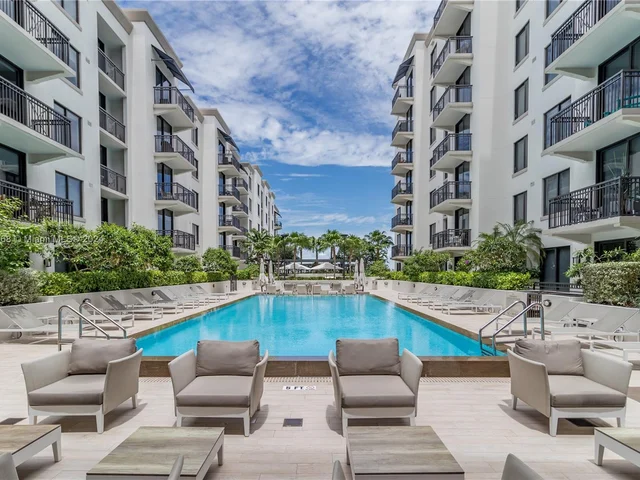 301 Altara Ave # 422, Coral Gables FL 33146