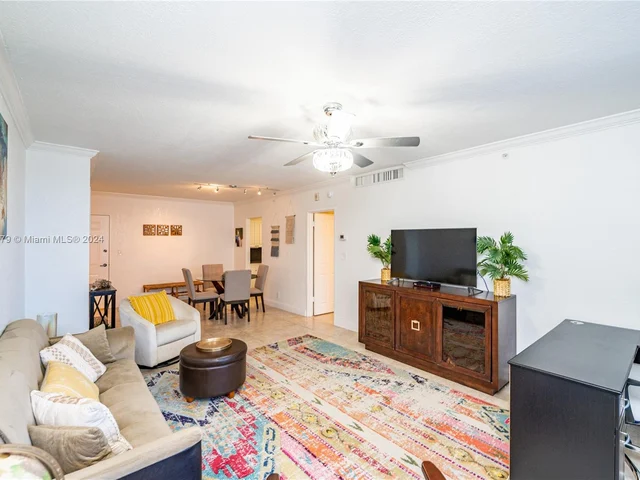 2501 S Ocean Dr, Hollywood FL 33019