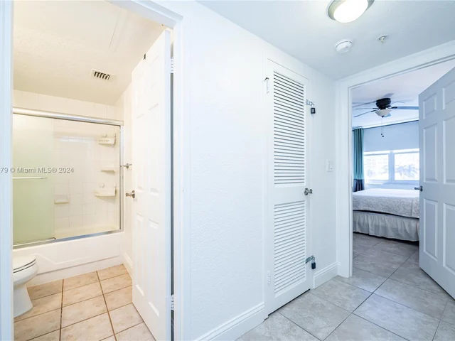 2501 S Ocean Dr, Hollywood FL 33019