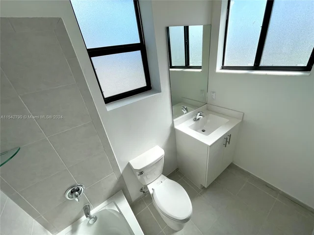 531 NE 208th Ter # 531, Miami FL 33179