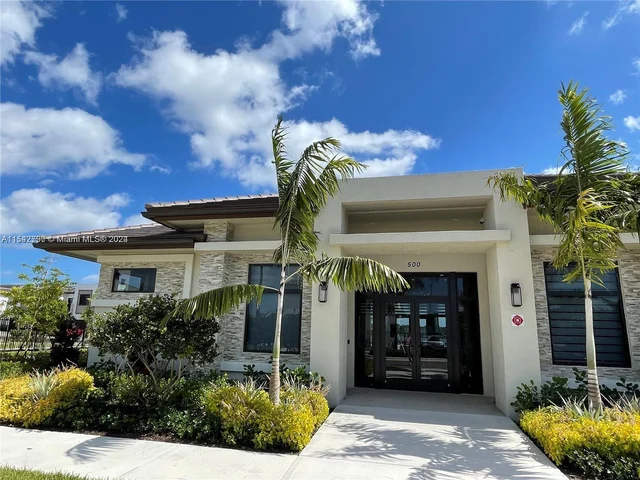 531 NE 208th Ter # 531, Miami FL 33179