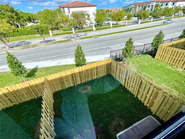 531 NE 208th Ter # 531, Miami FL 33179