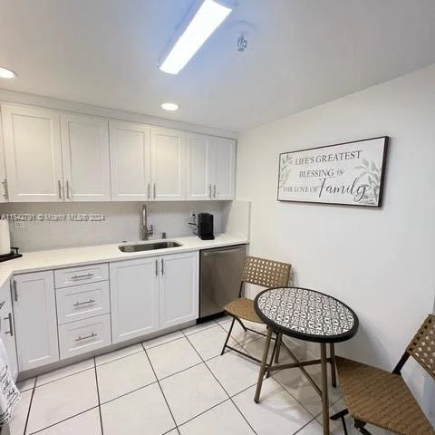 250 181st Dr # 212, Sunny Isles Beach FL 33160