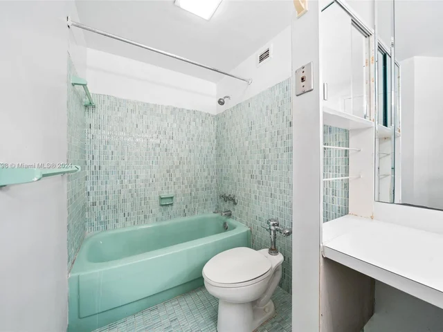 3301 NE 5th Ave # 906, Miami FL 33137