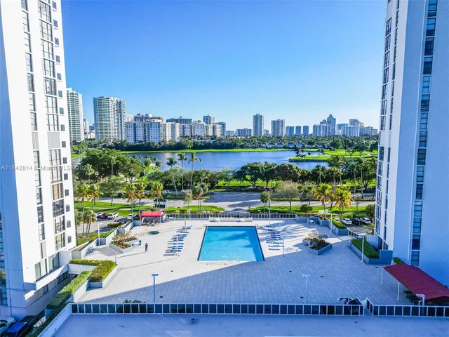 3675 N Country Club Dr # 2602, Aventura FL 33180