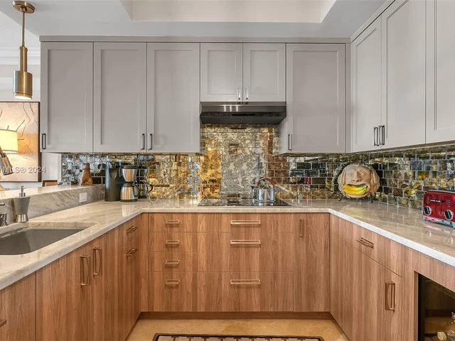 100 S Birch Rd # 1103F, Fort Lauderdale FL 33316