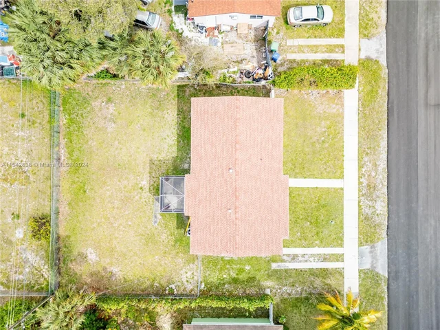 2345 NW 182nd Ter, Miami Gardens FL 33056