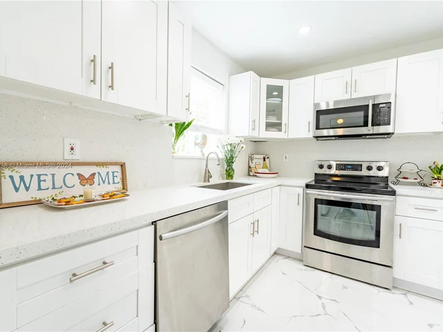 2345 NW 182nd Ter, Miami Gardens FL 33056