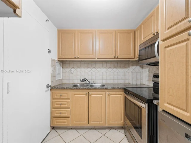 3301 NE 5th Ave # 1015, Miami FL 33137