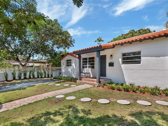 2327 SW 22nd Ter, Miami FL 33145