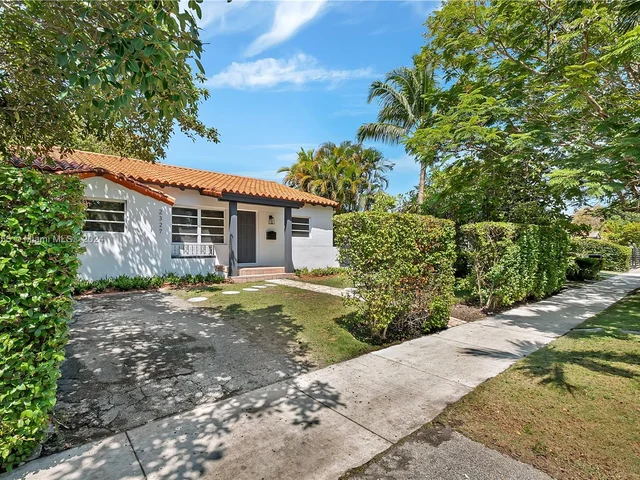 2327 SW 22nd Ter, Miami FL 33145