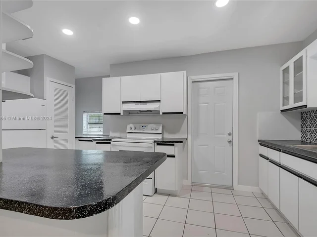 2327 SW 22nd Ter, Miami FL 33145