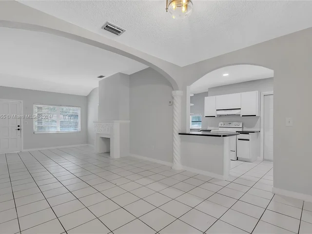 2327 SW 22nd Ter, Miami FL 33145