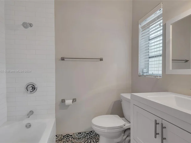 2327 SW 22nd Ter, Miami FL 33145