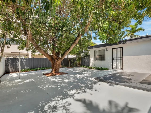 2327 SW 22nd Ter, Miami FL 33145