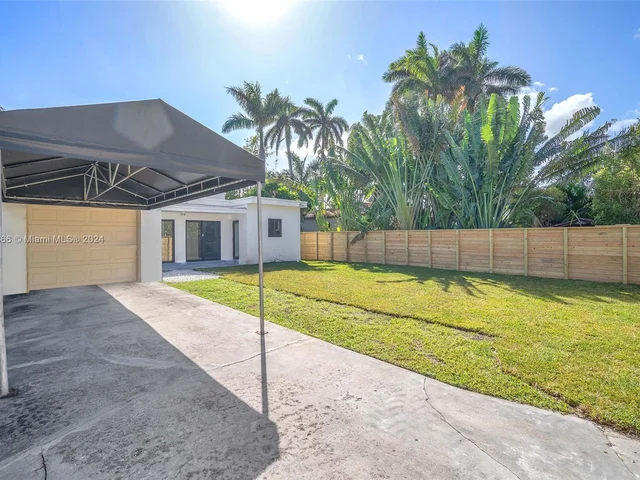 1223 Polk St, Hollywood FL 33019