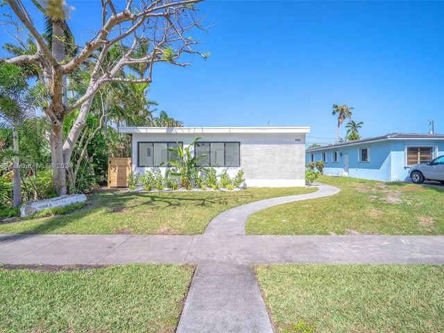 1223 Polk St, Hollywood FL 33019