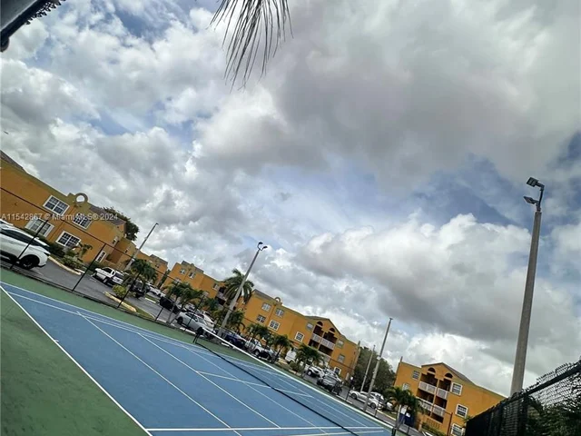9715 Fontainebleau Blvd # E108, Miami FL 33172