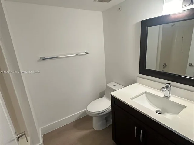 9715 Fontainebleau Blvd # E108, Miami FL 33172